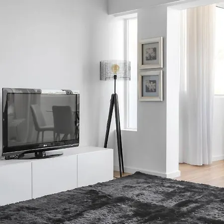 Apartment Luminous & Modern Apartment In Monte Estoril